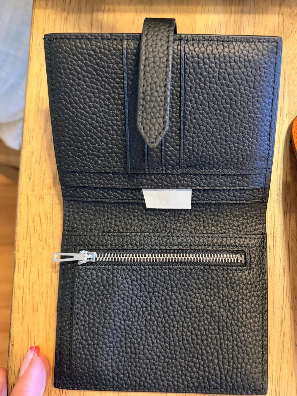 Black Pebbled Leather Bifold Wallet with Zipper Pocket - Picture 2 of 5